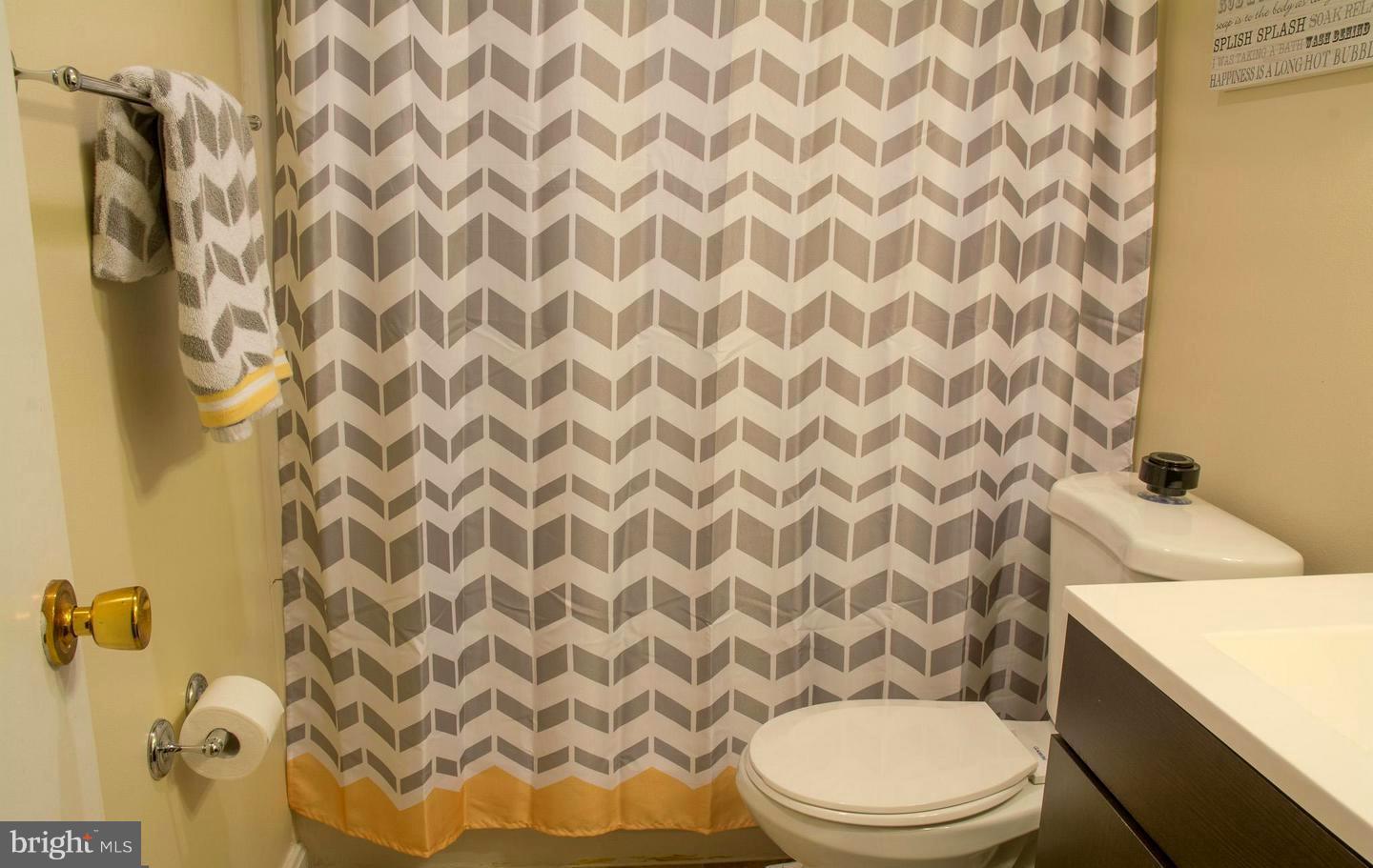 NORTH PORT CONDO - Residential Lease