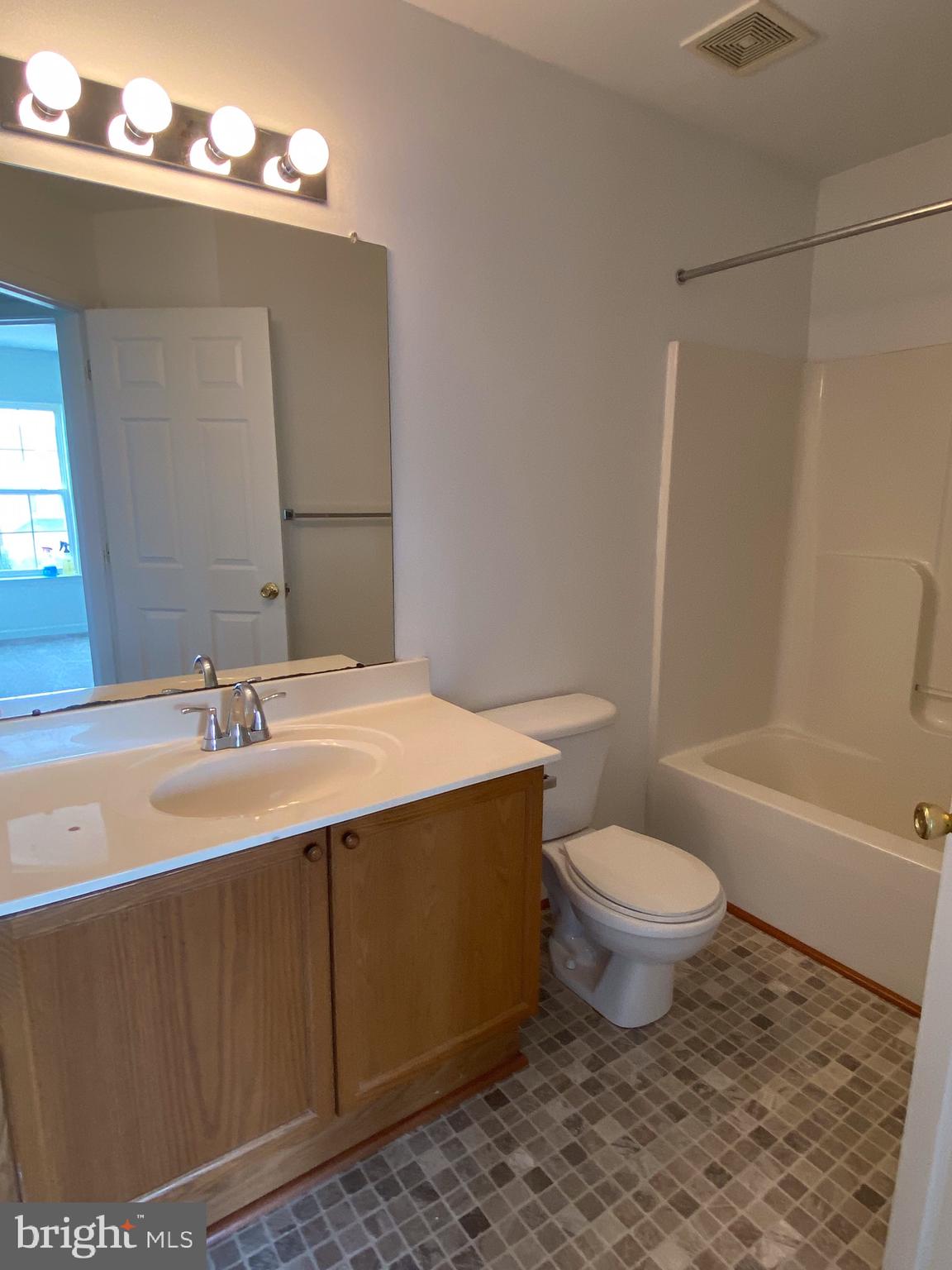 PRENTISS POINT - Residential Lease