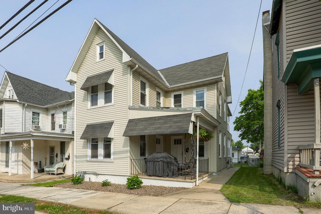 Photo of 26 S 4TH ST, DENVER, PA 17517 (MLS # PALA2035596)