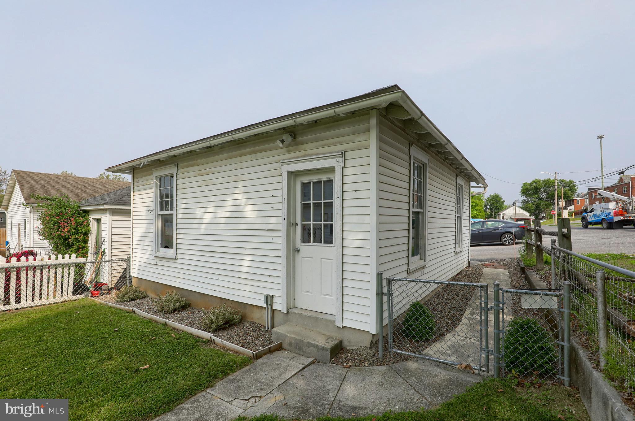 DENVER BOROUGH - Residential