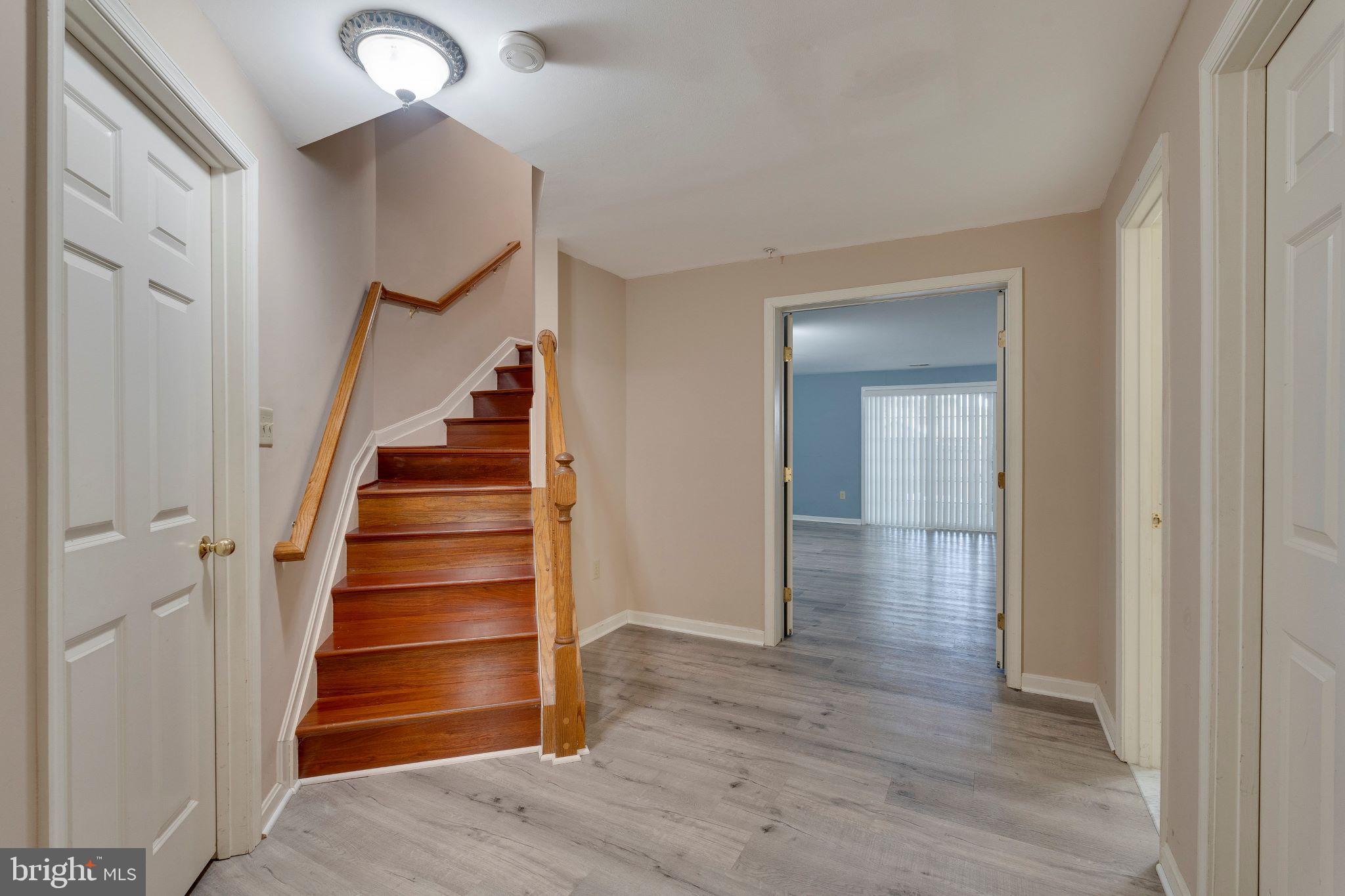 CLARKS CROSSING - Residential Lease