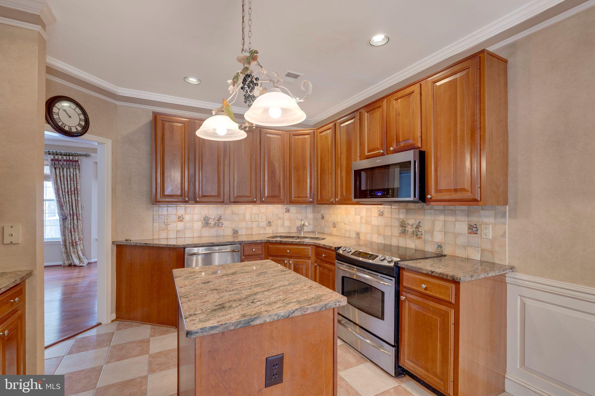 CLARKS CROSSING - Residential Lease