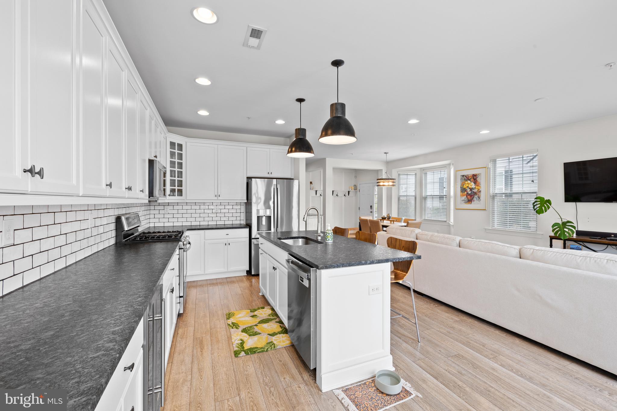 COURTS AT BRYNWOOD - Residential