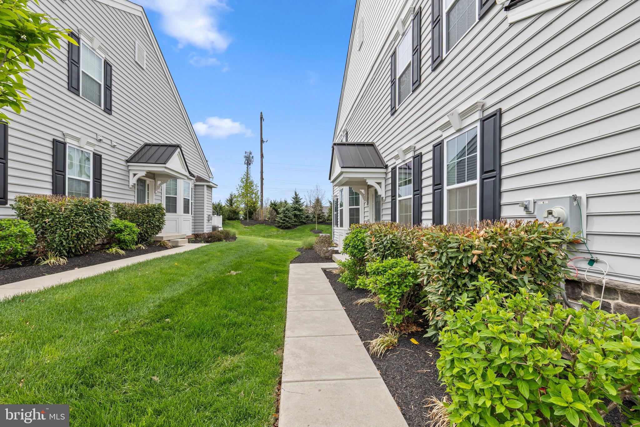 COURTS AT BRYNWOOD - Residential