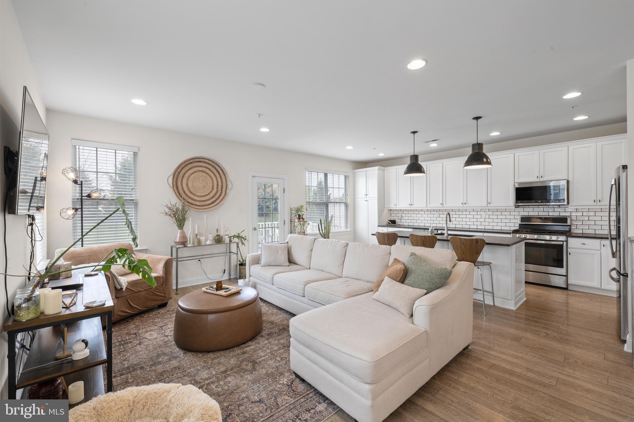COURTS AT BRYNWOOD - Residential