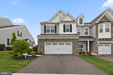 Photo of 105 Woodwinds Drive, COLLEGEVILLE, PA 19426 (MLS # PAMC2177850)
