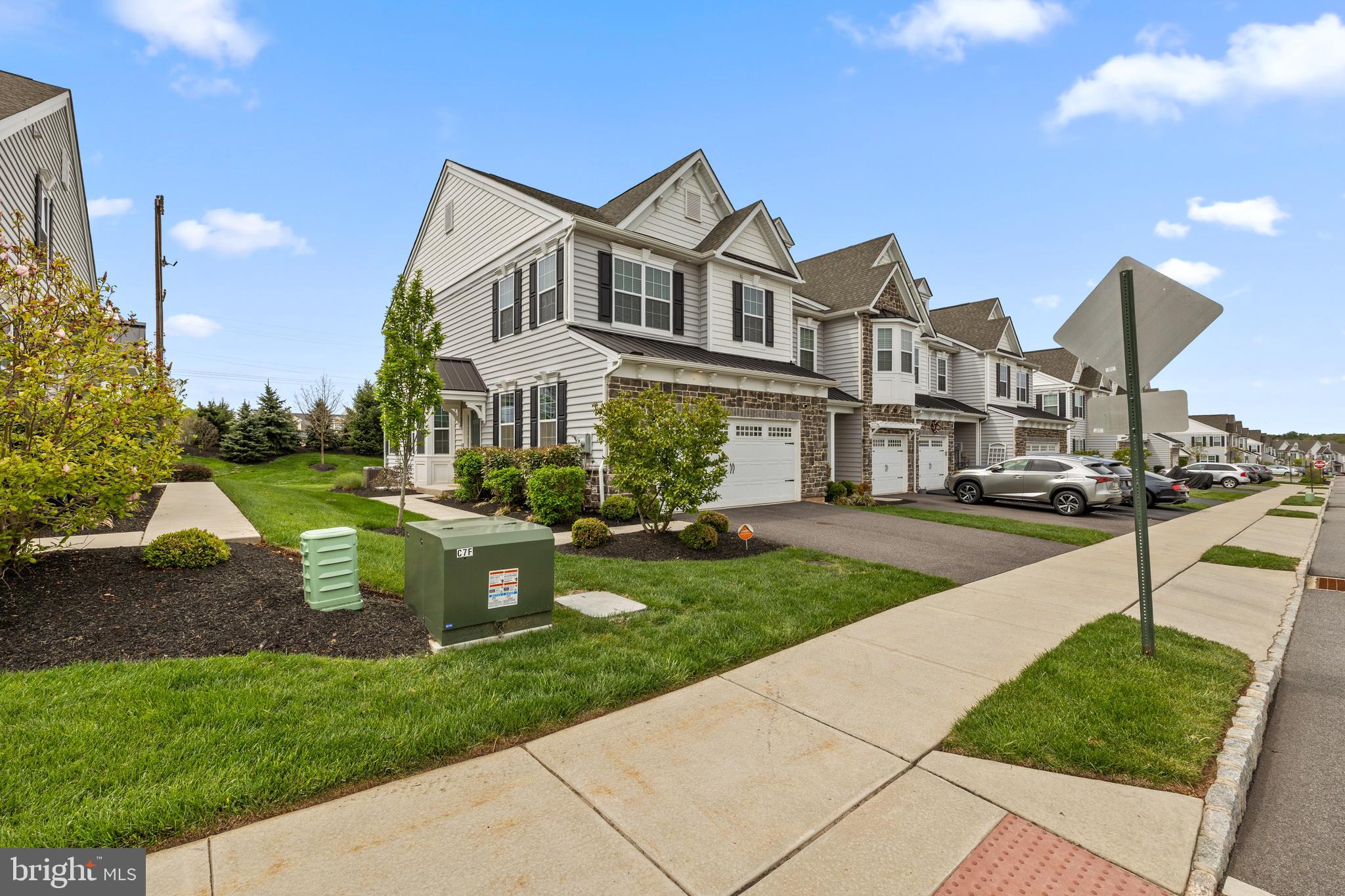 COURTS AT BRYNWOOD - Residential