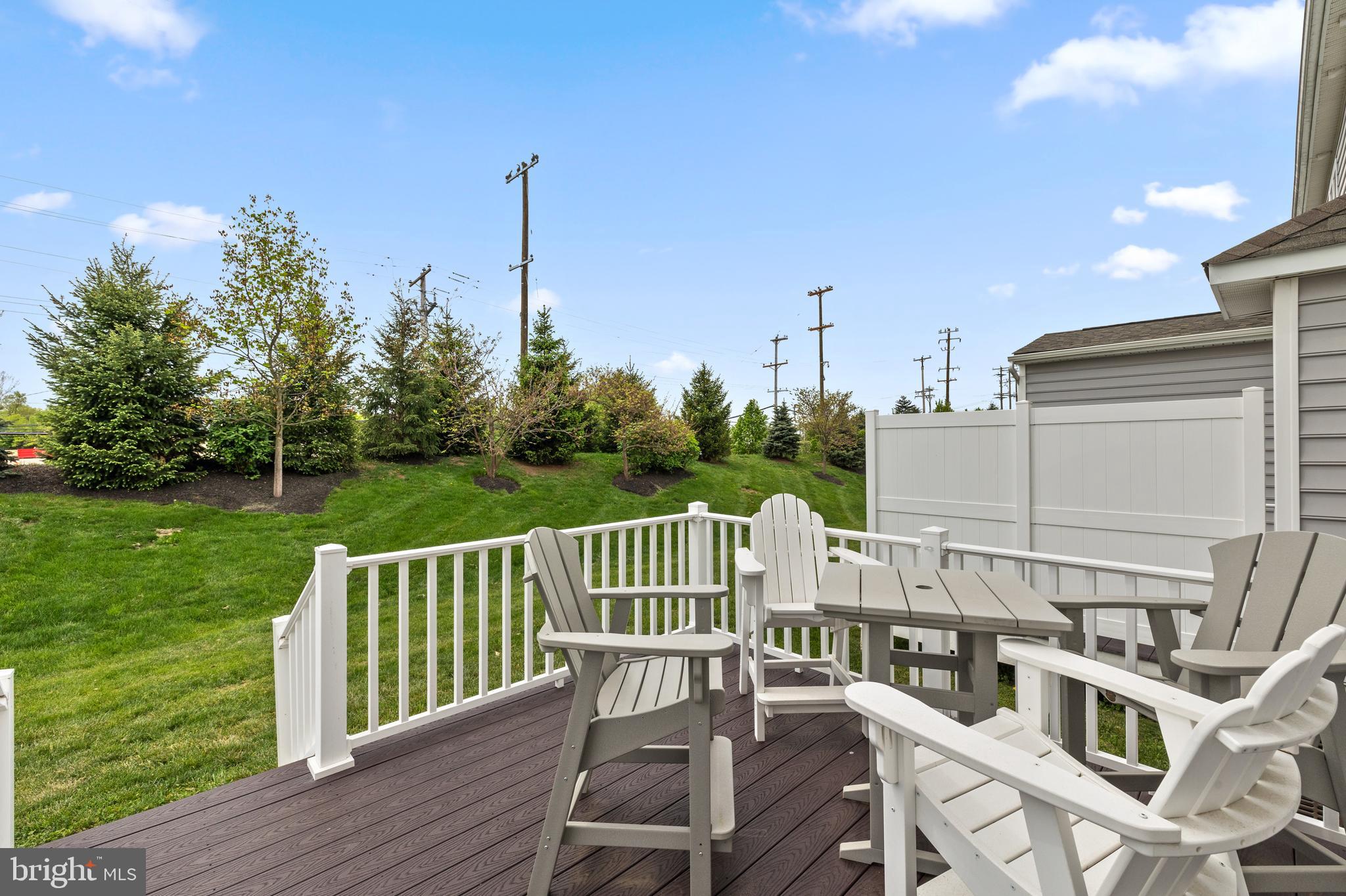 COURTS AT BRYNWOOD - Residential
