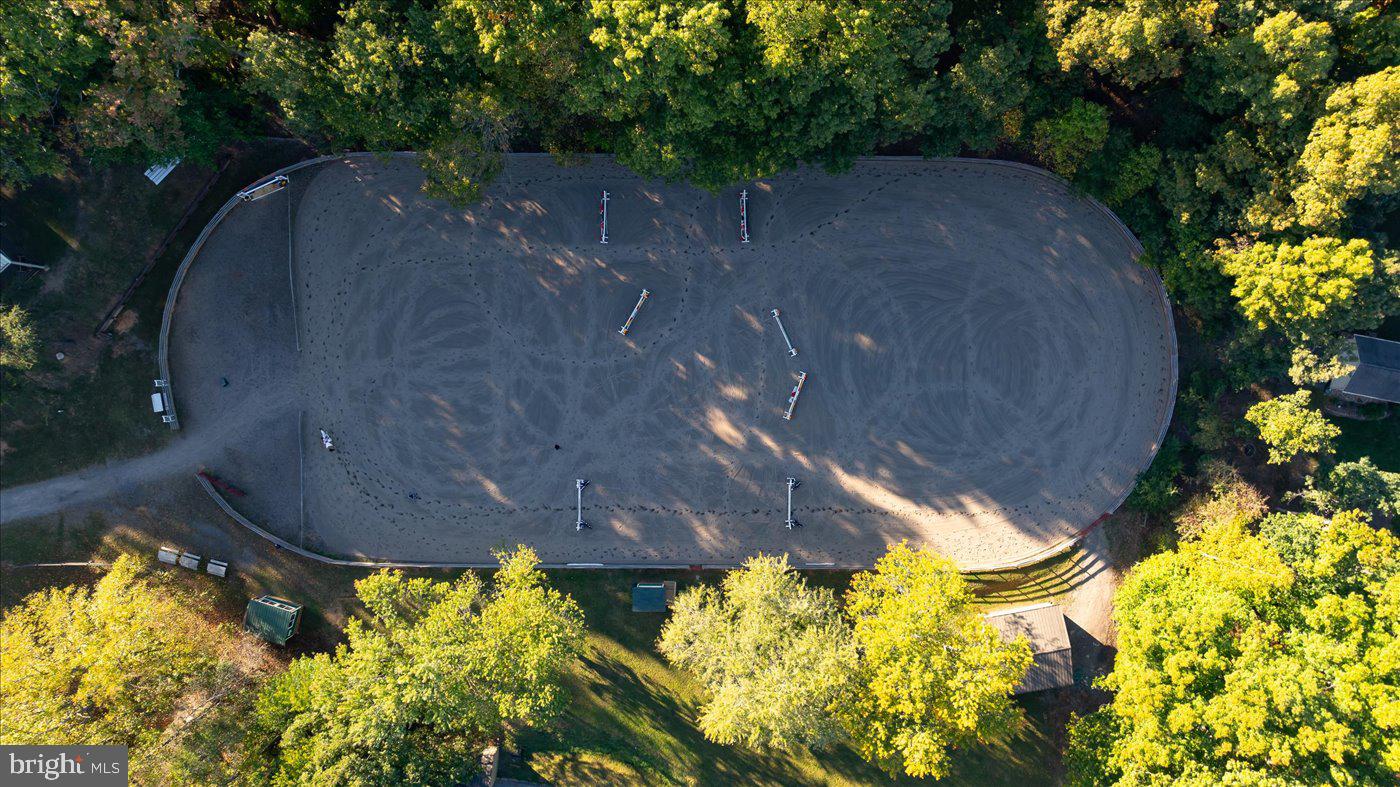 LAKE OF THE WOODS - Residential Lease