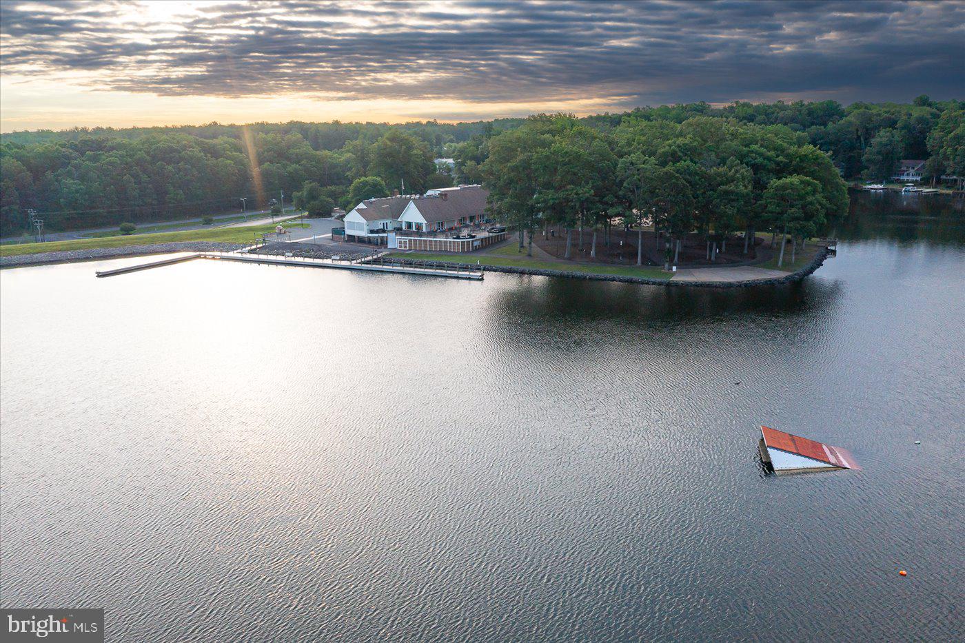 LAKE OF THE WOODS - Residential Lease