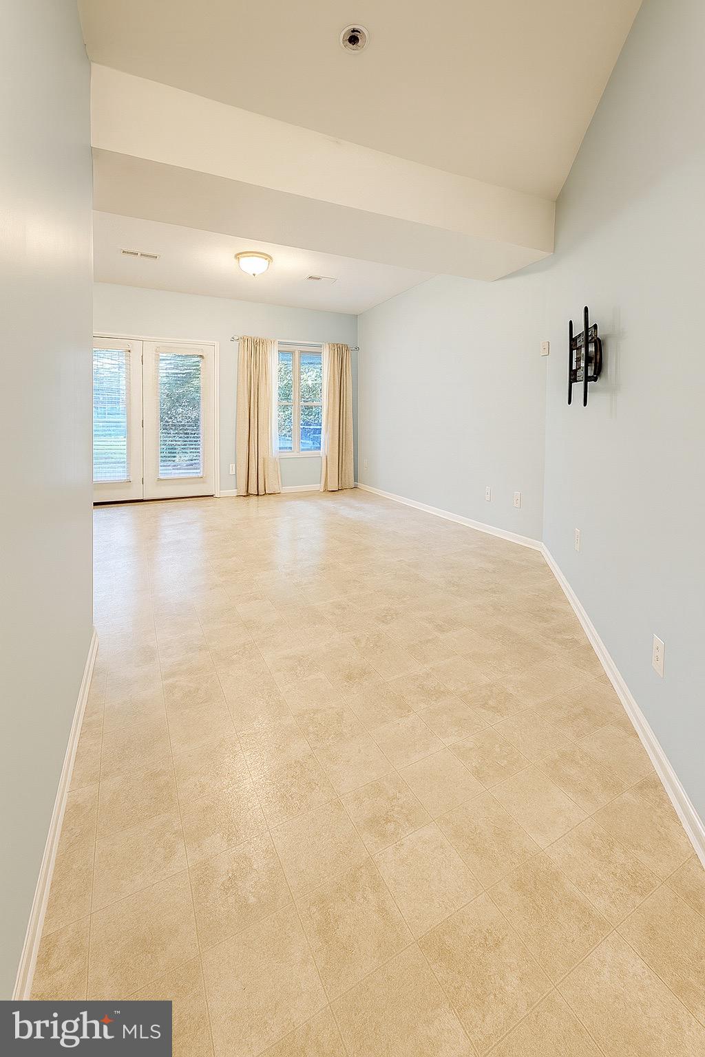 LAKE OF THE WOODS - Residential Lease