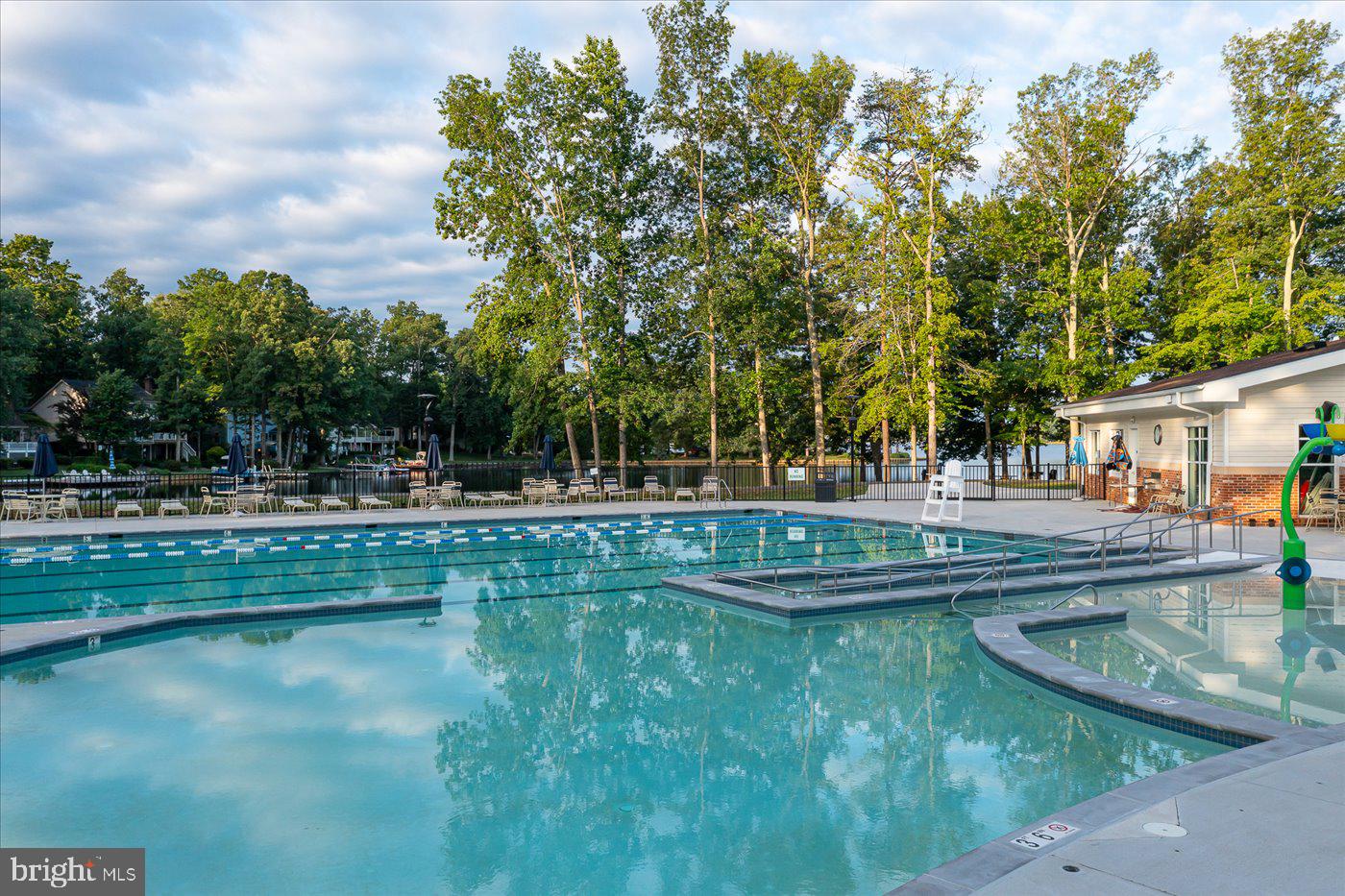 LAKE OF THE WOODS - Residential Lease