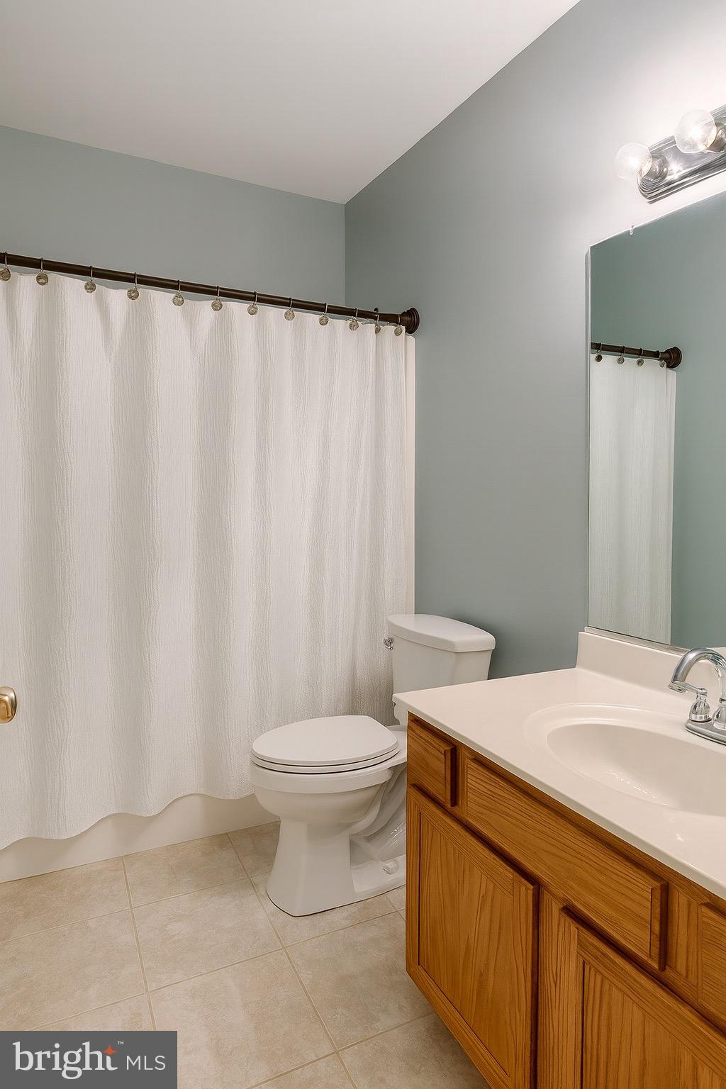 LAKE OF THE WOODS - Residential Lease