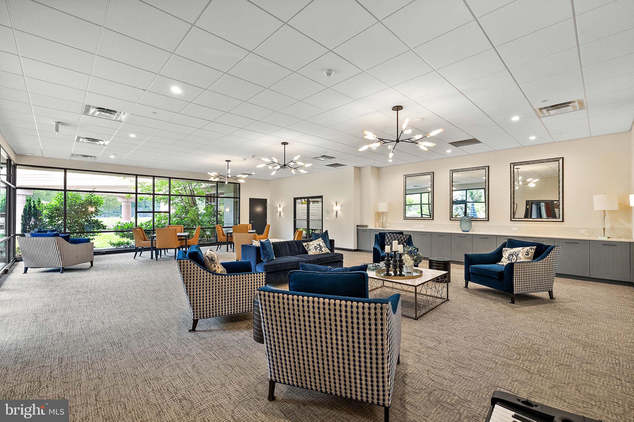 PARK PLAZA - Residential