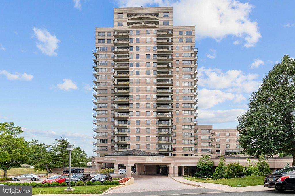 Photo of 1100 Lovering Avenue #514, WILMINGTON, DE 19806 (MLS # DENC2090498)