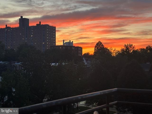 PARK PLAZA - Residential