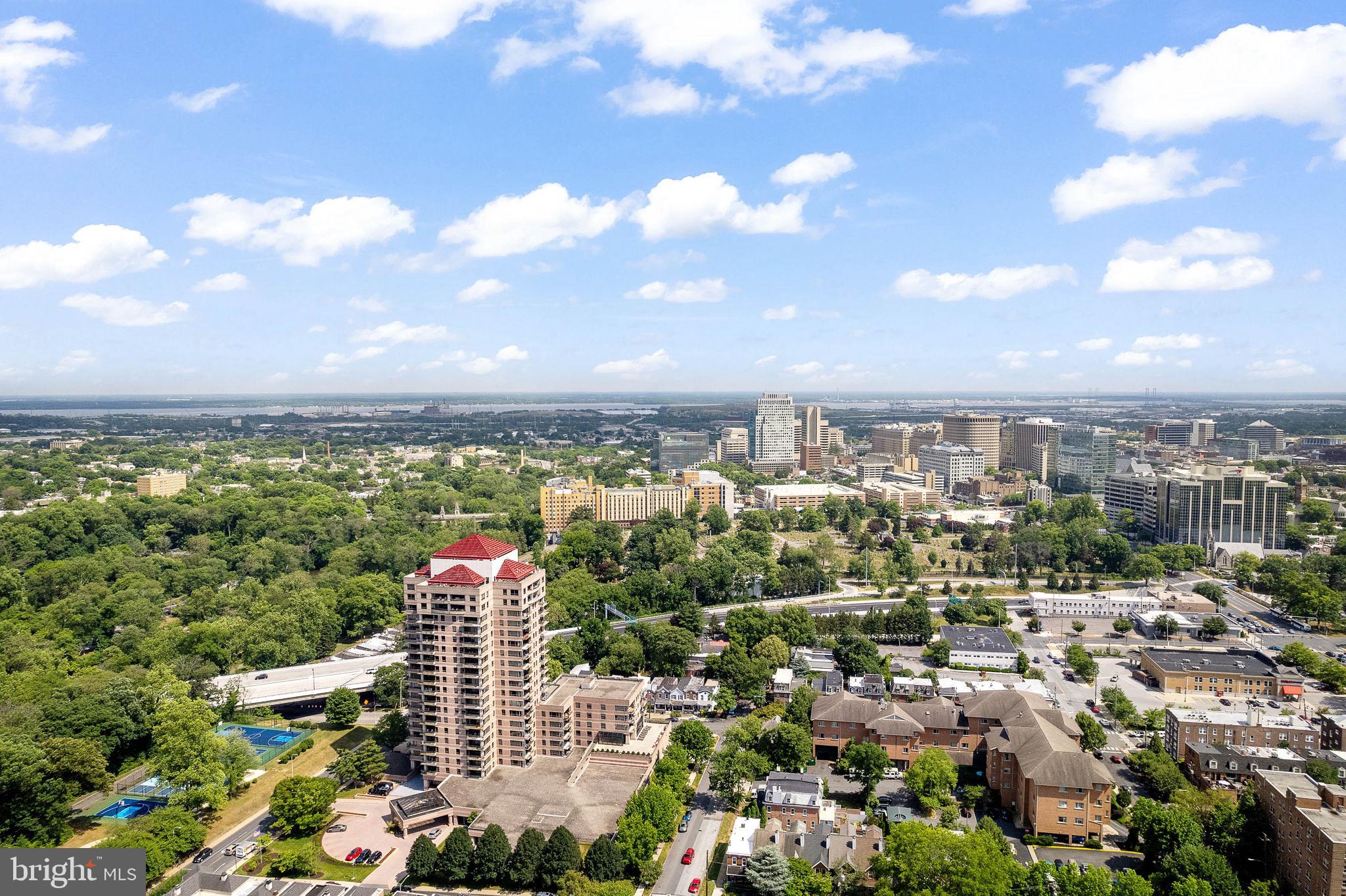 PARK PLAZA - Residential