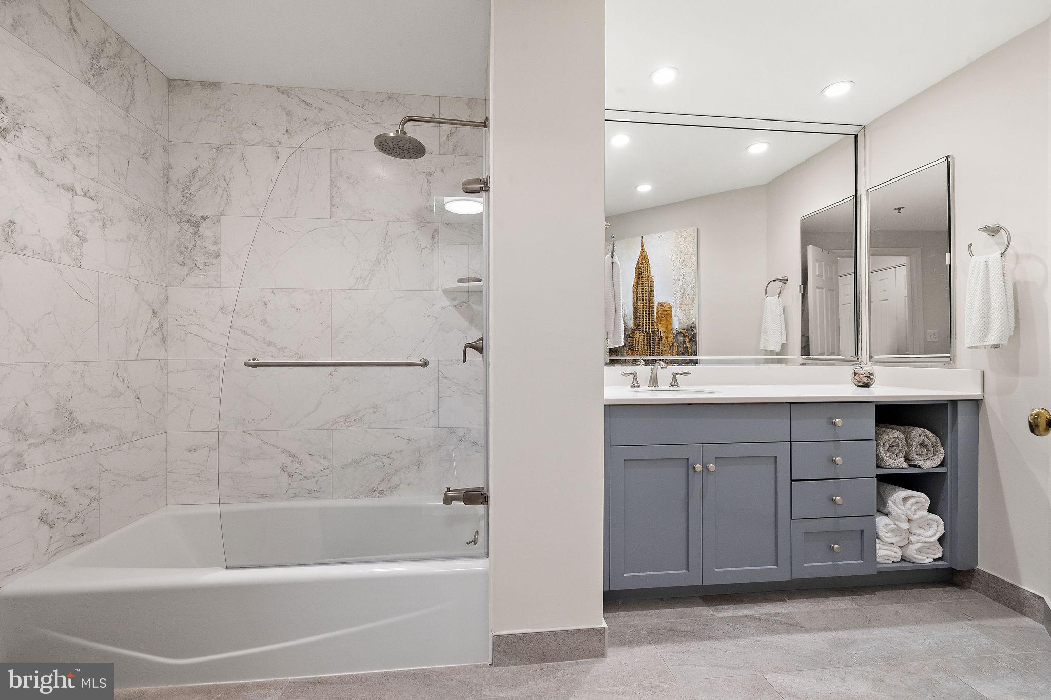 PARK PLAZA - Residential