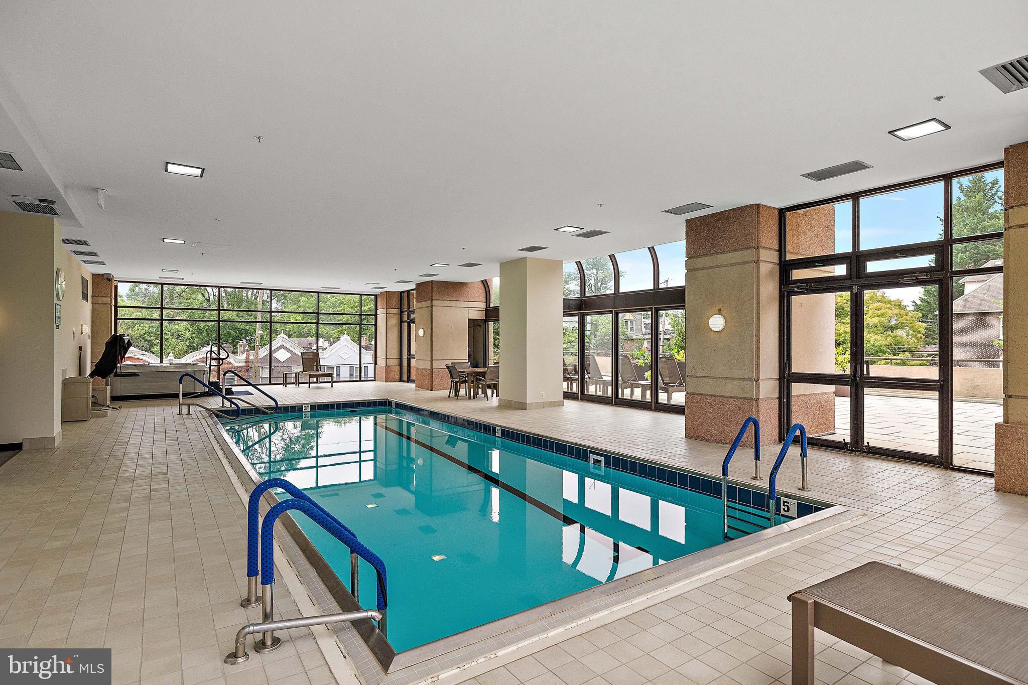 PARK PLAZA - Residential