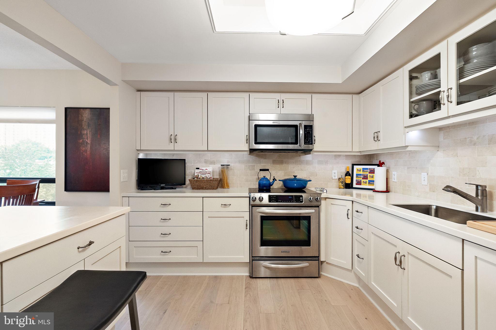 PARK PLAZA - Residential