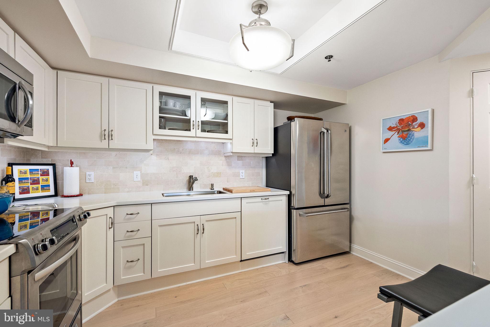 PARK PLAZA - Residential