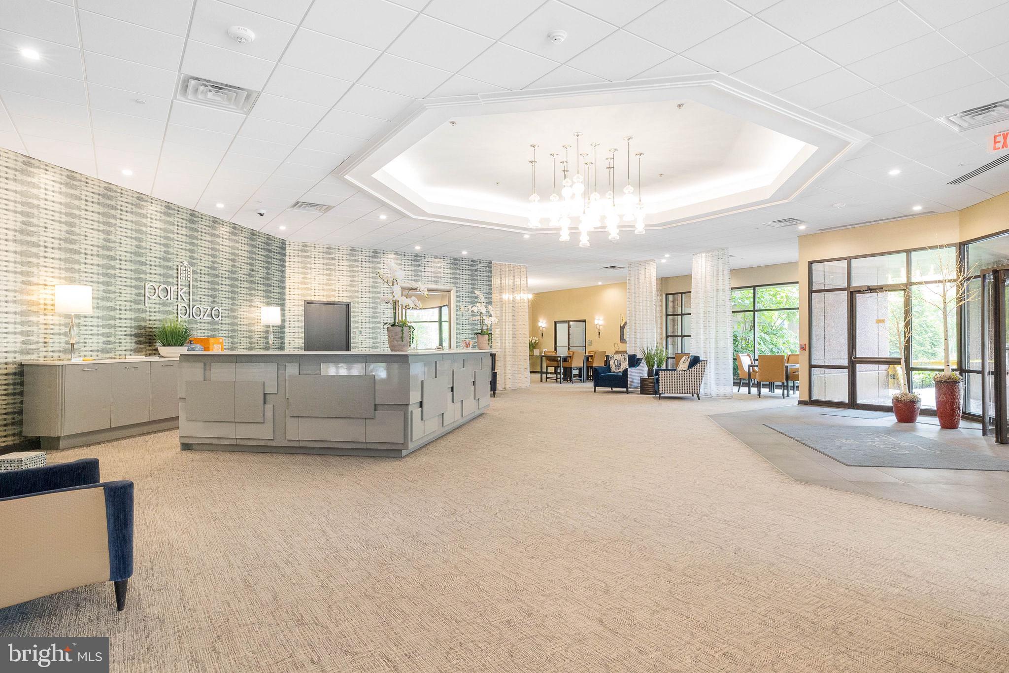 PARK PLAZA - Residential