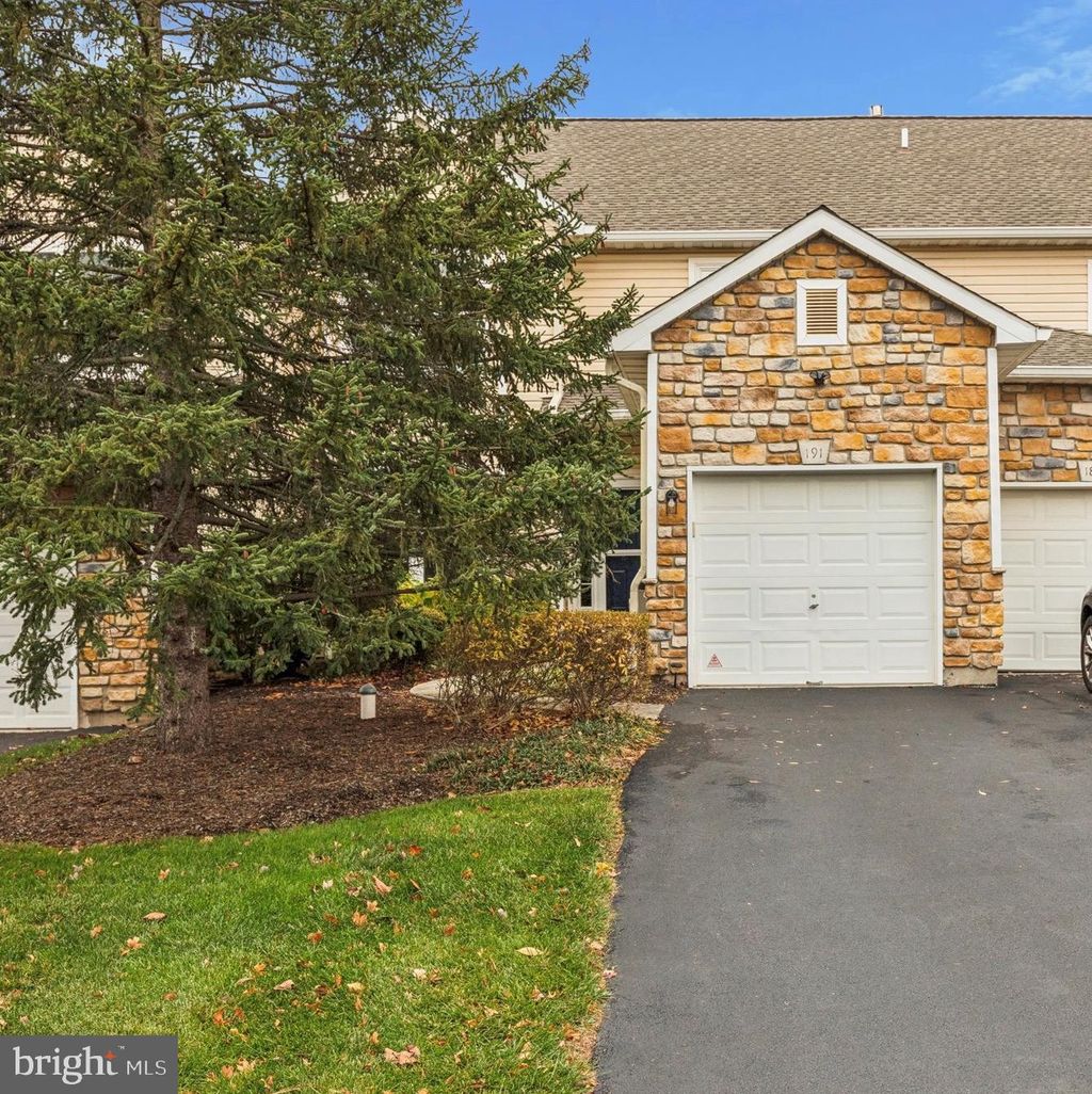 Photo of 191 Canterbury Lane, BLUE BELL, PA 19422 (MLS # PAMC2161180)