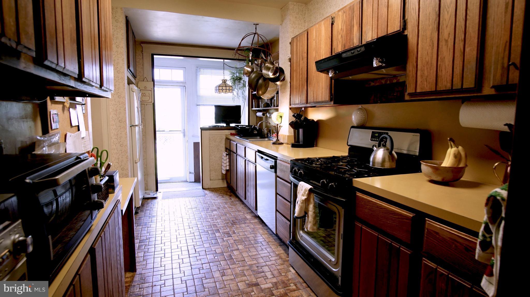 OAKENSHAWE - Residential