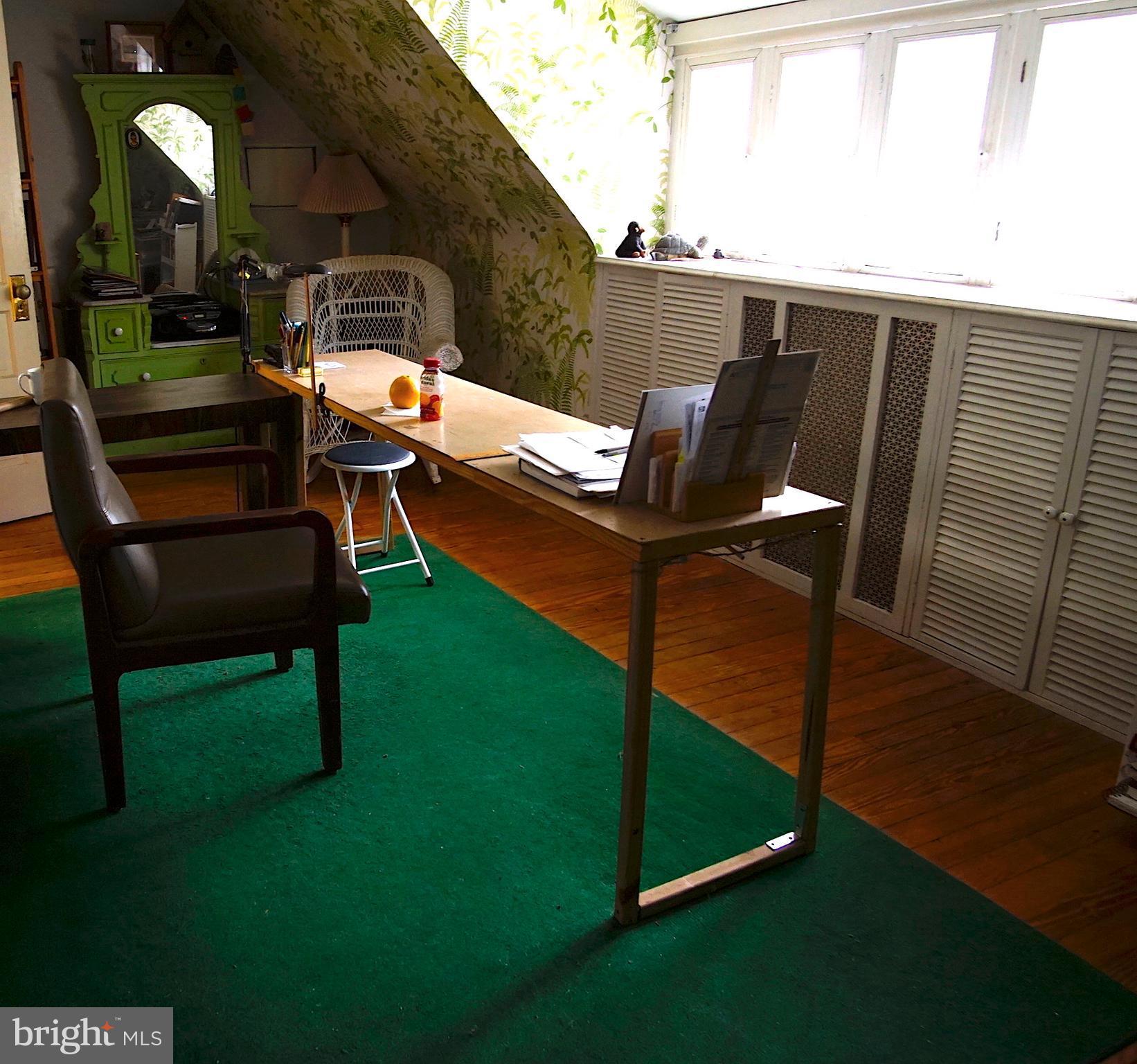 OAKENSHAWE - Residential