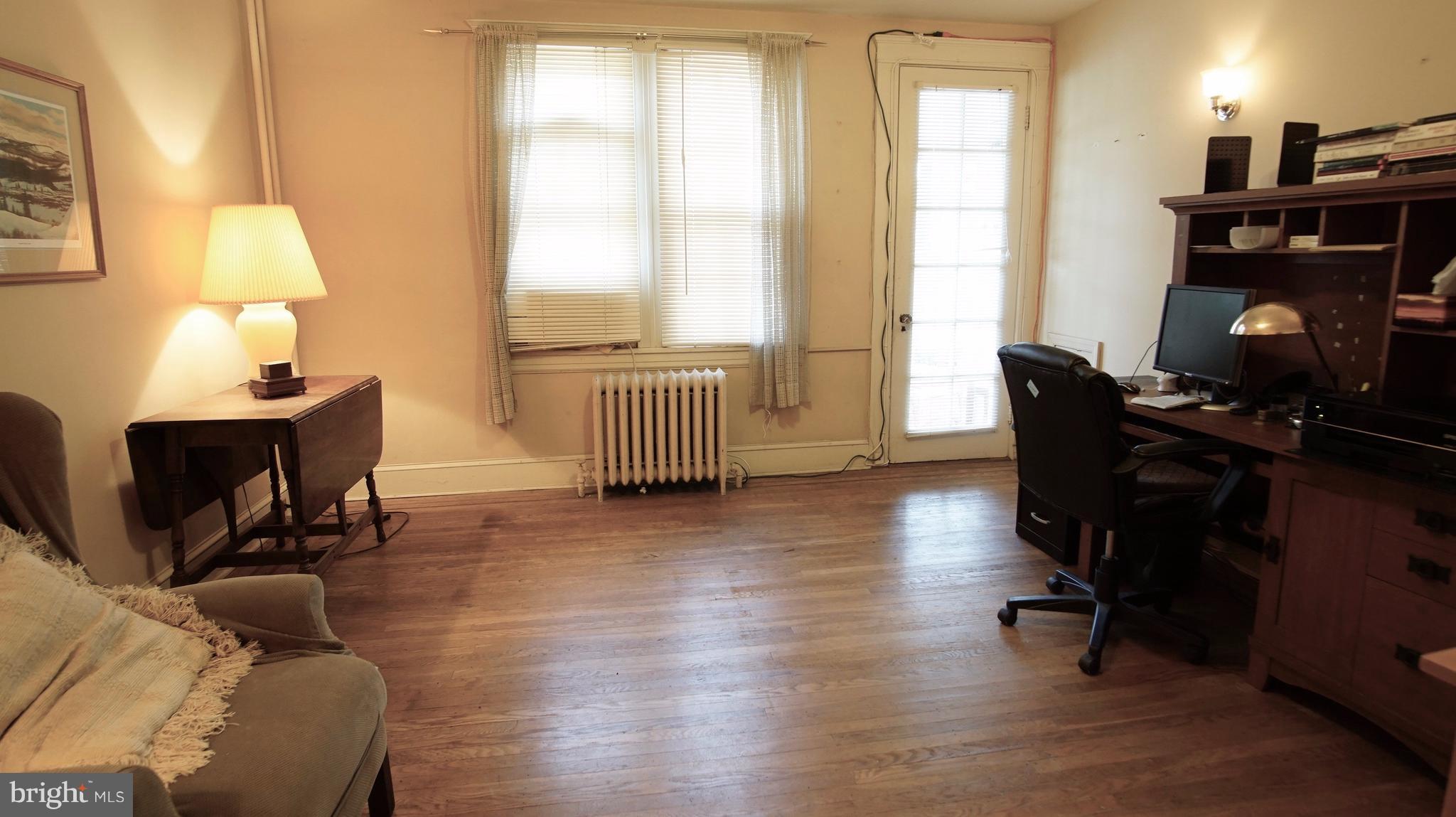 OAKENSHAWE - Residential