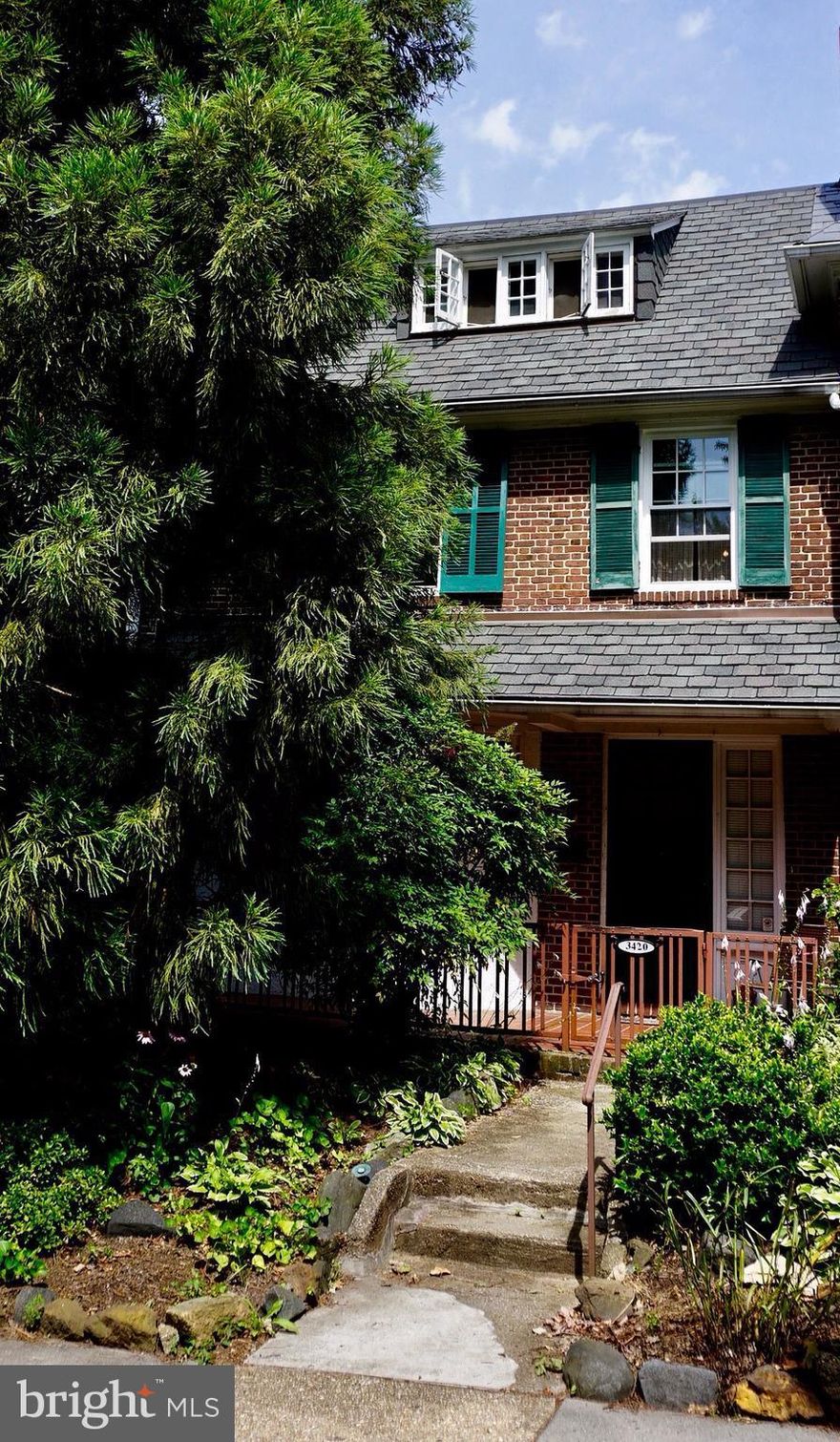 Charming & lovingly cared for Oakenshawe home in great condition.Large living rm w/ fireplace & built ins opens to large sep dining room that opens to sunfilled breakfast room.Wonderful flow. Inlaid wood floors throughout. Front porch, amazing rear garden, 2nd floor all season sunroom..5 good size bedrooms,2.5 baths.Large, tall basement.Beautiful block of well loved homes.Parking possible. As is.