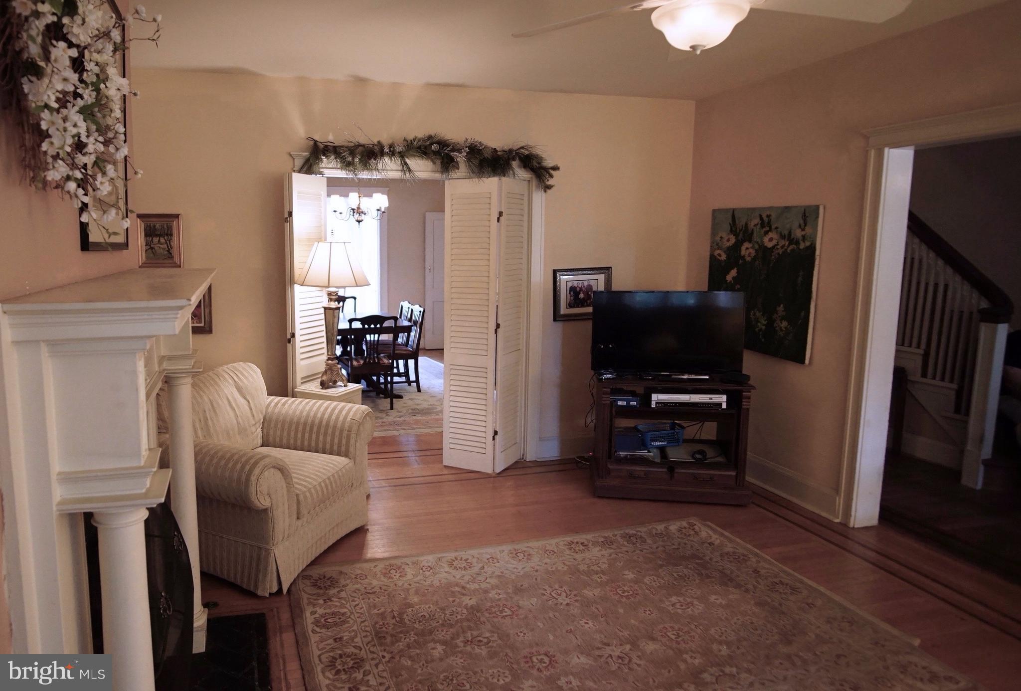 OAKENSHAWE - Residential