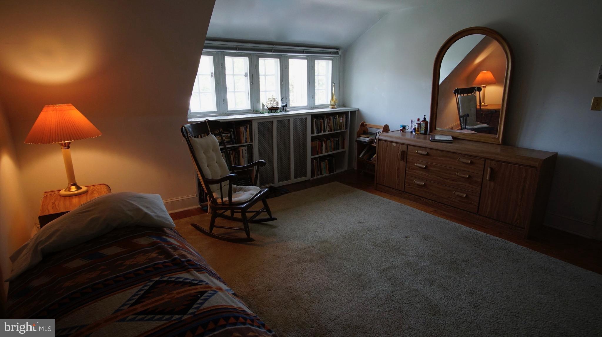 OAKENSHAWE - Residential