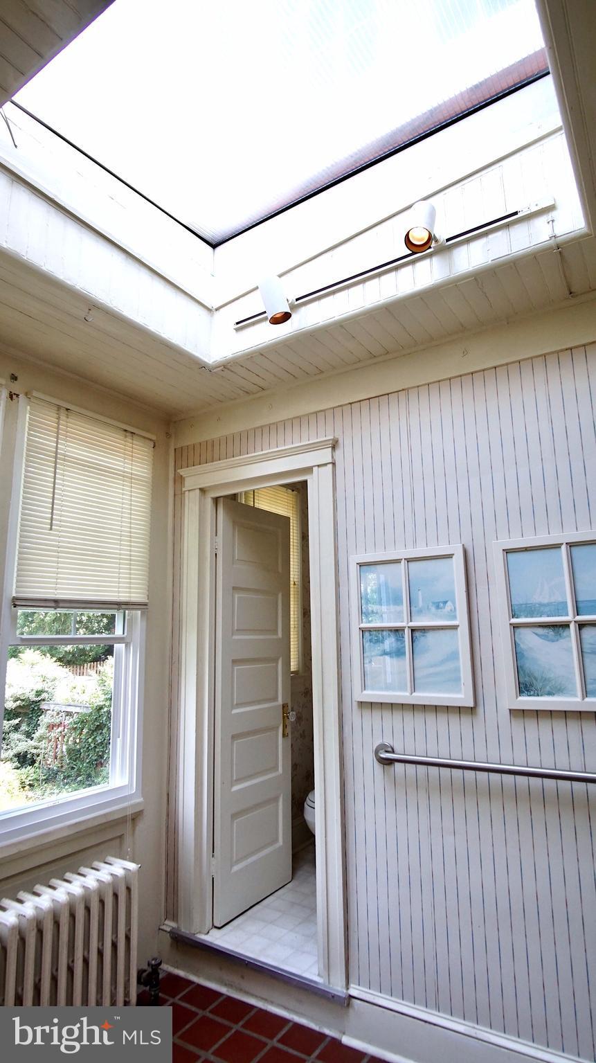 OAKENSHAWE - Residential