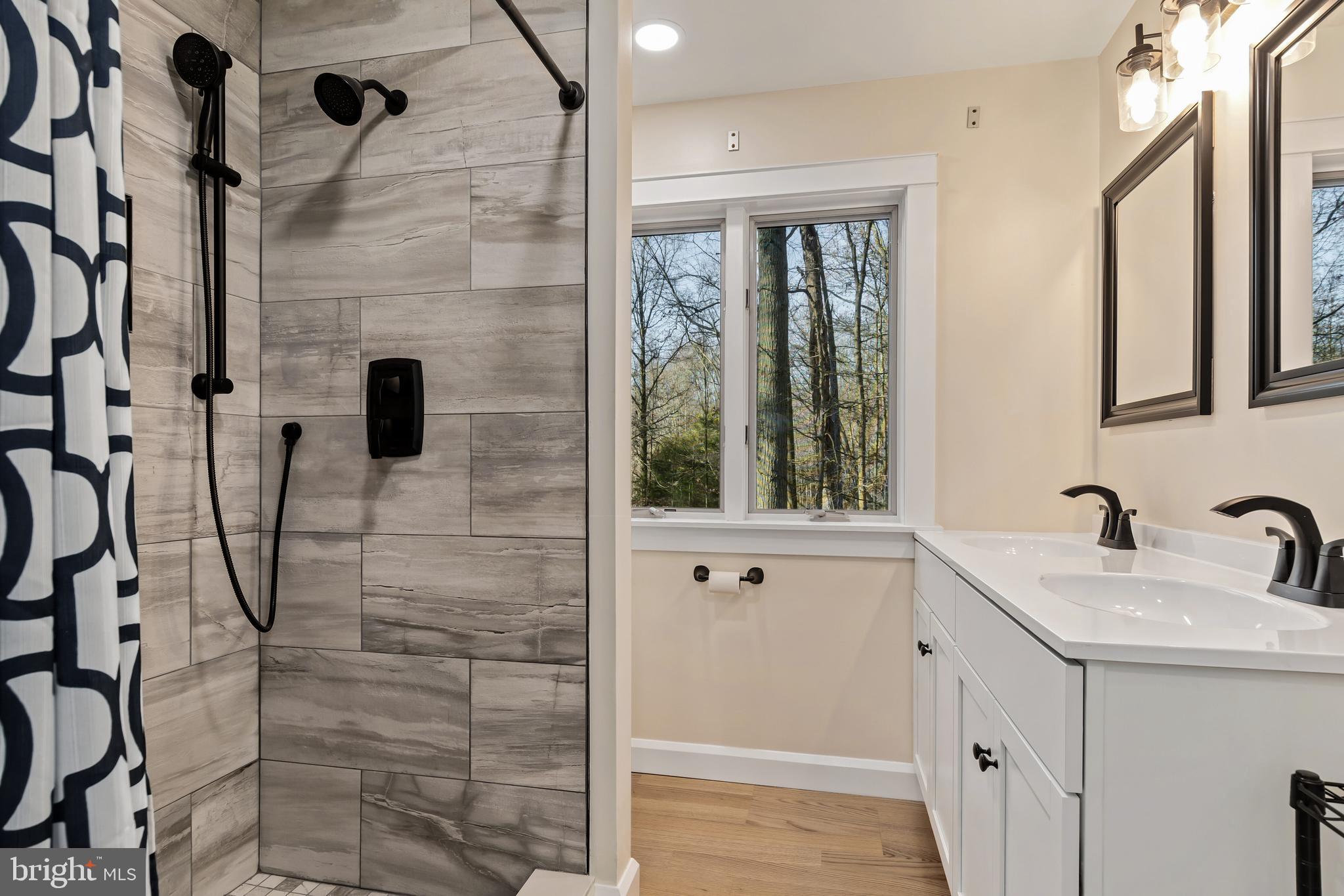 CHESAPEAKE LANDING - Residential