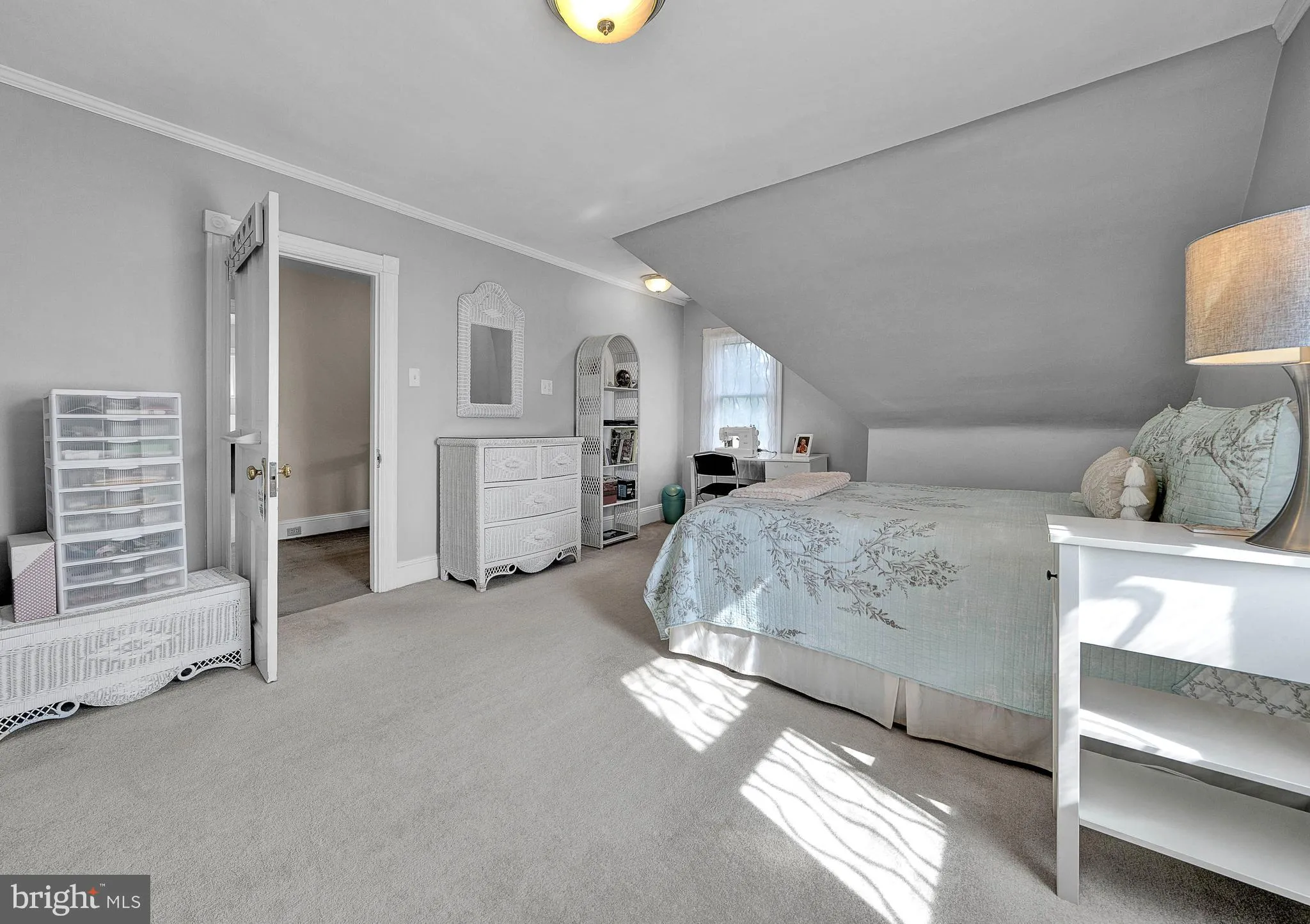 Jenkintown, Pennsylvania 19046, United States, 6 Bedrooms Bedrooms, ,3 BathroomsBathrooms,Residential,Pending,180618