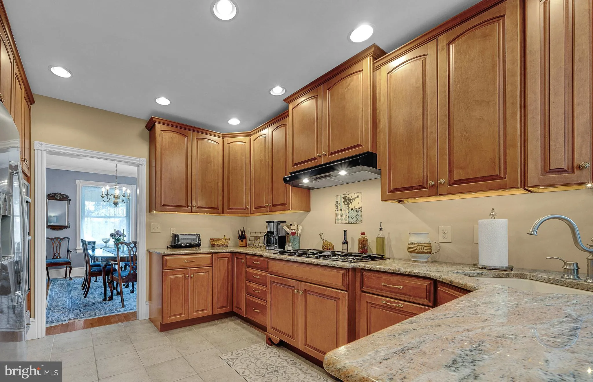 Jenkintown, Pennsylvania 19046, United States, 6 Bedrooms Bedrooms, ,3 BathroomsBathrooms,Residential,Pending,180618