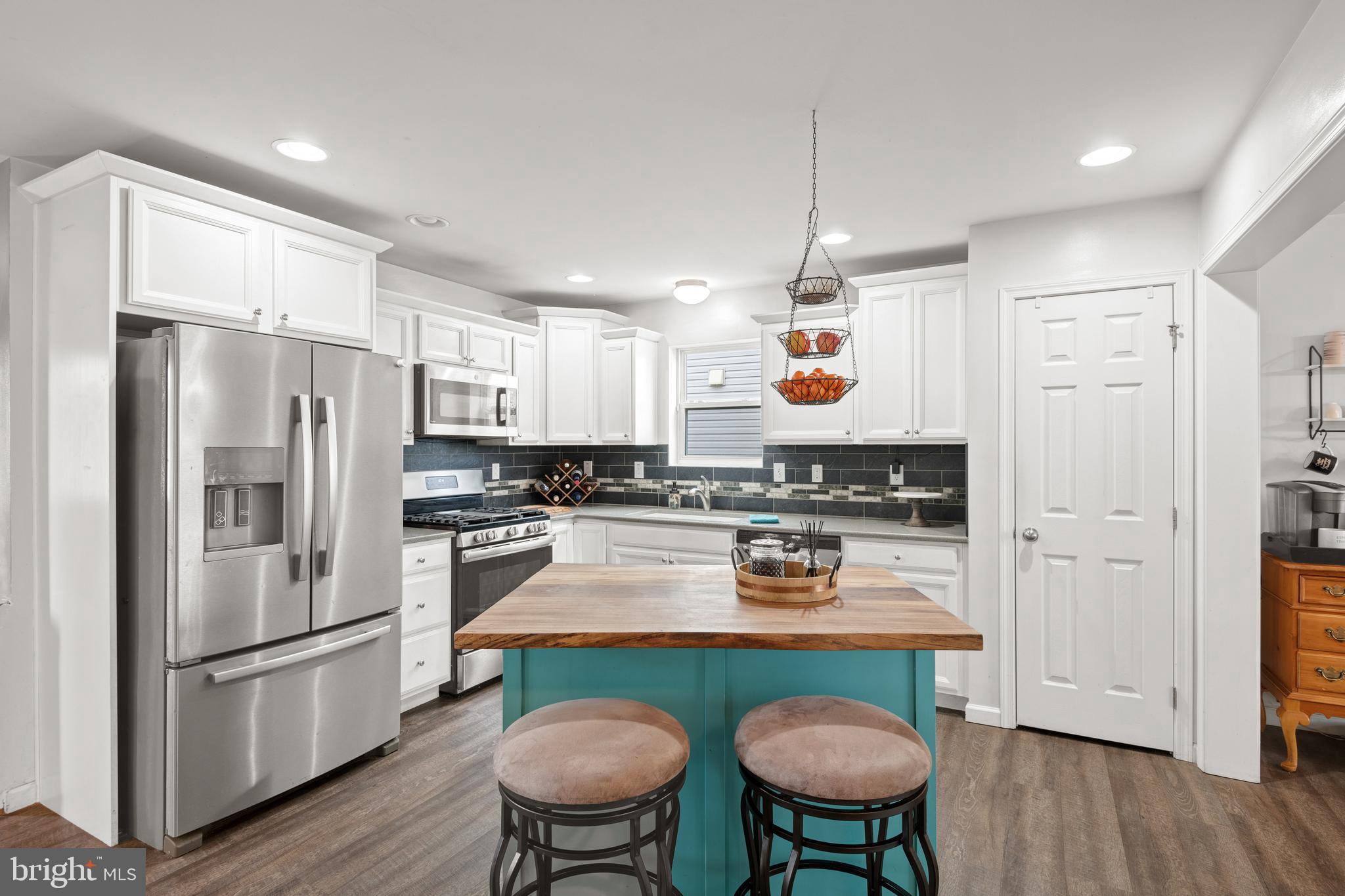 CASTLETON - Residential