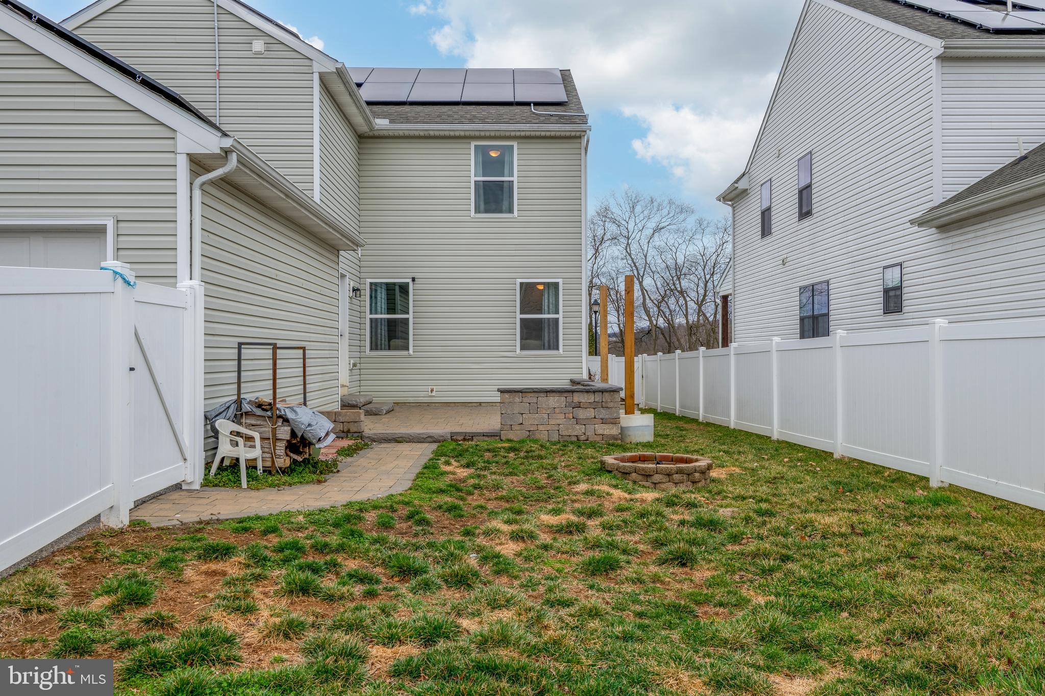 CASTLETON - Residential