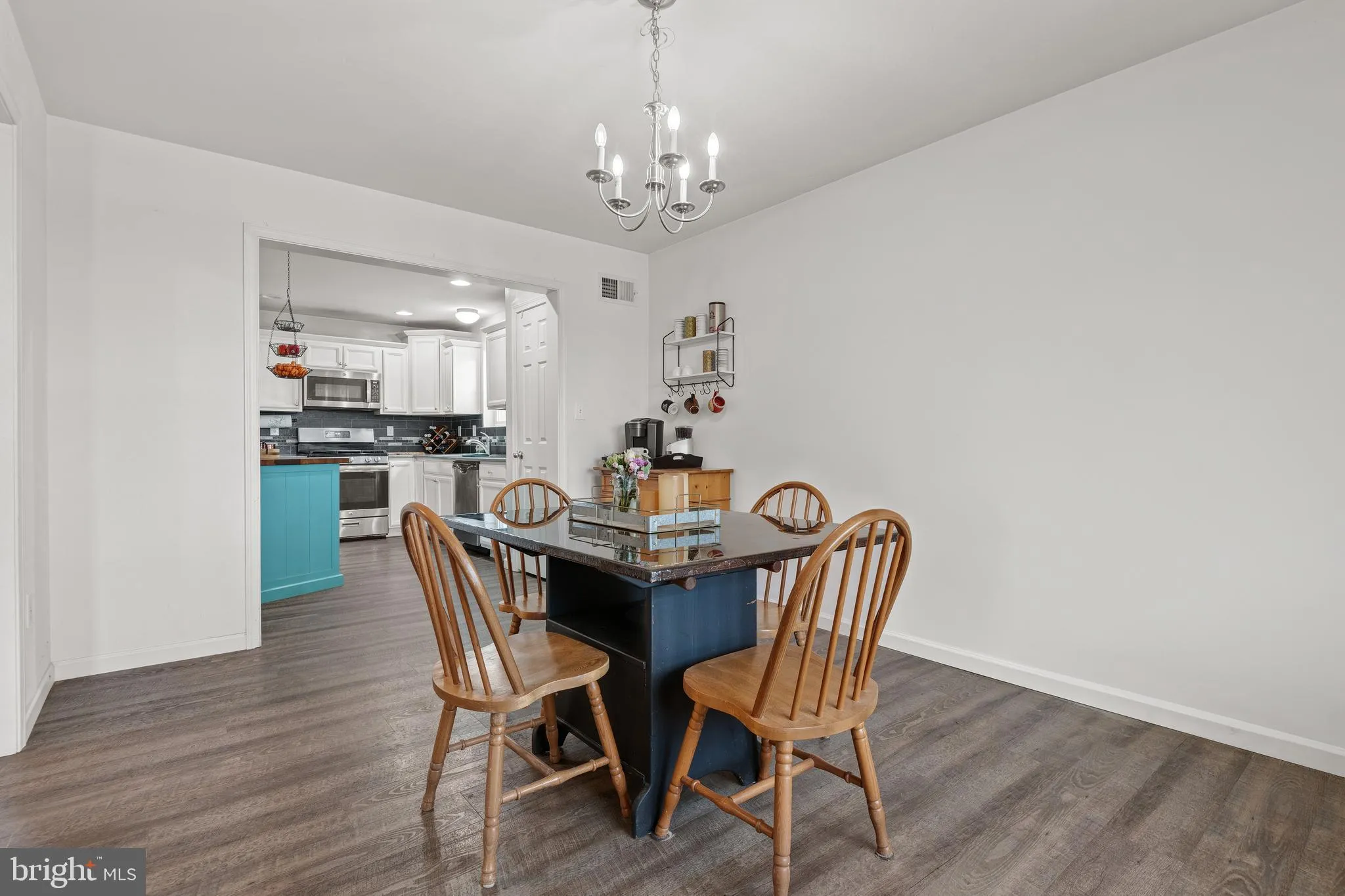 Marietta, Pennsylvania 17547, United States, 4 Bedrooms Bedrooms, ,3 BathroomsBathrooms,Residential,Active,90495