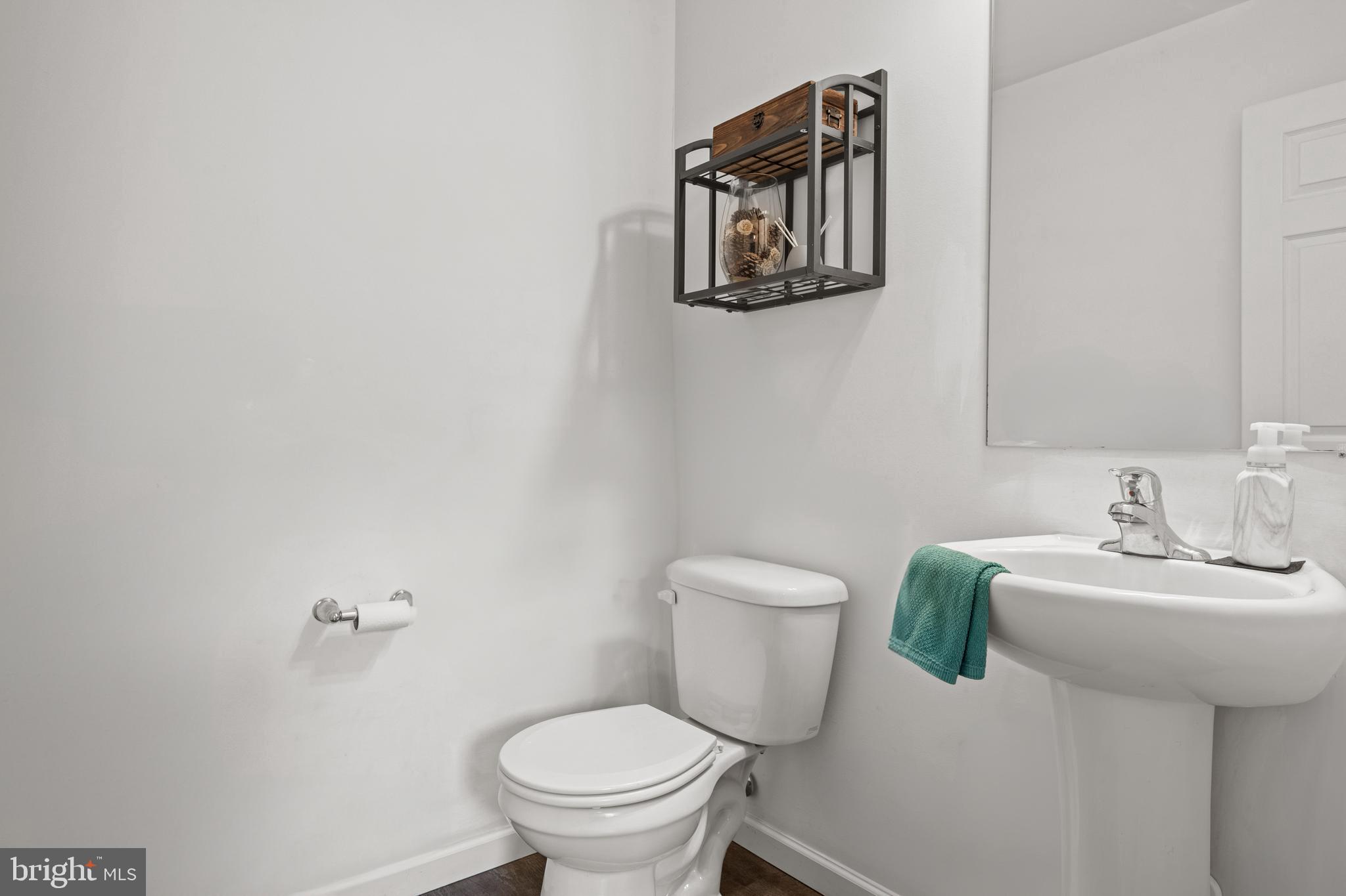 CASTLETON - Residential