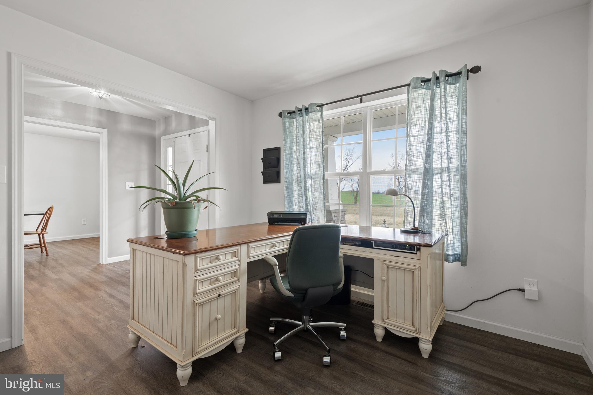 CASTLETON - Residential