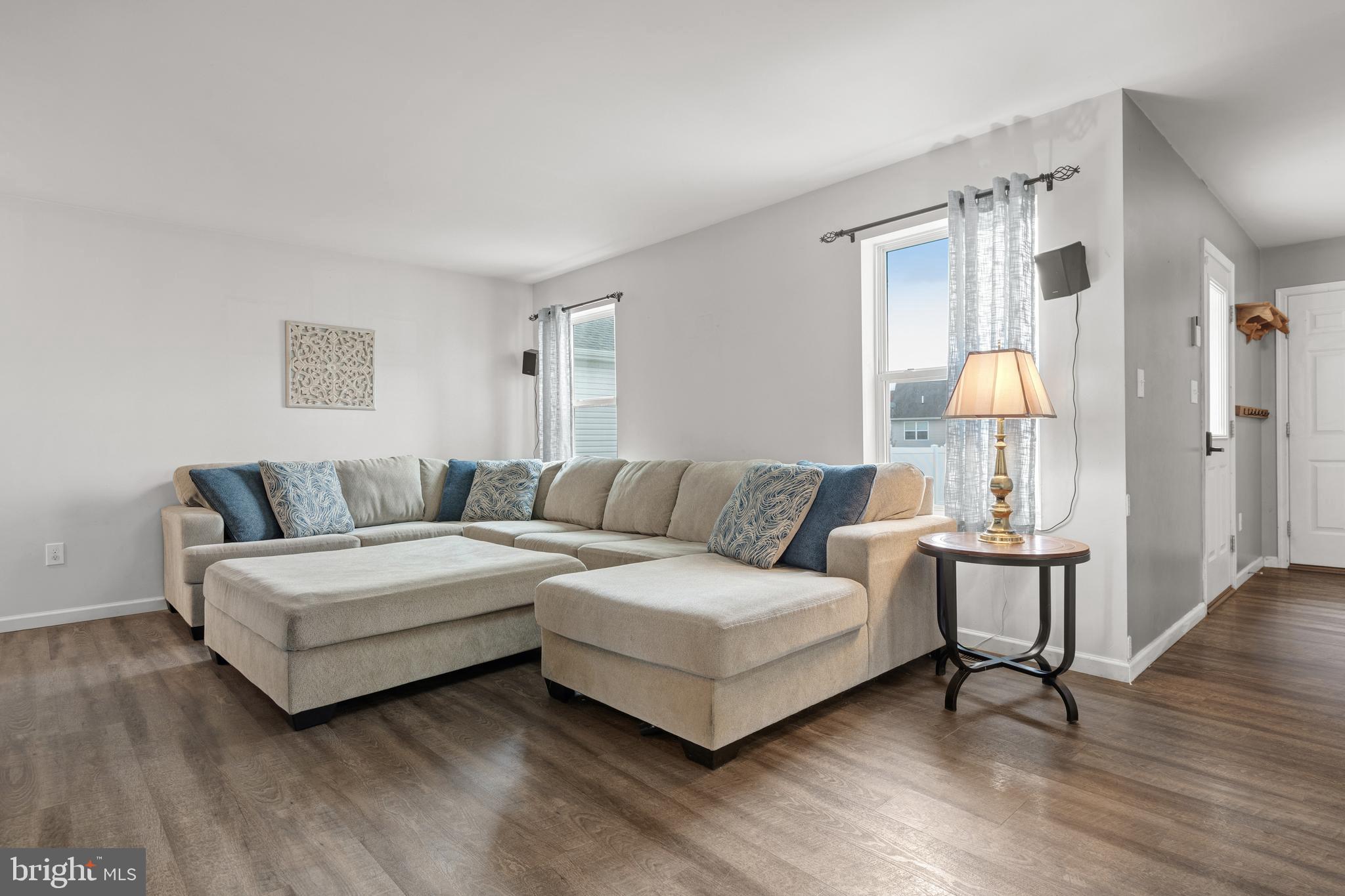 CASTLETON - Residential