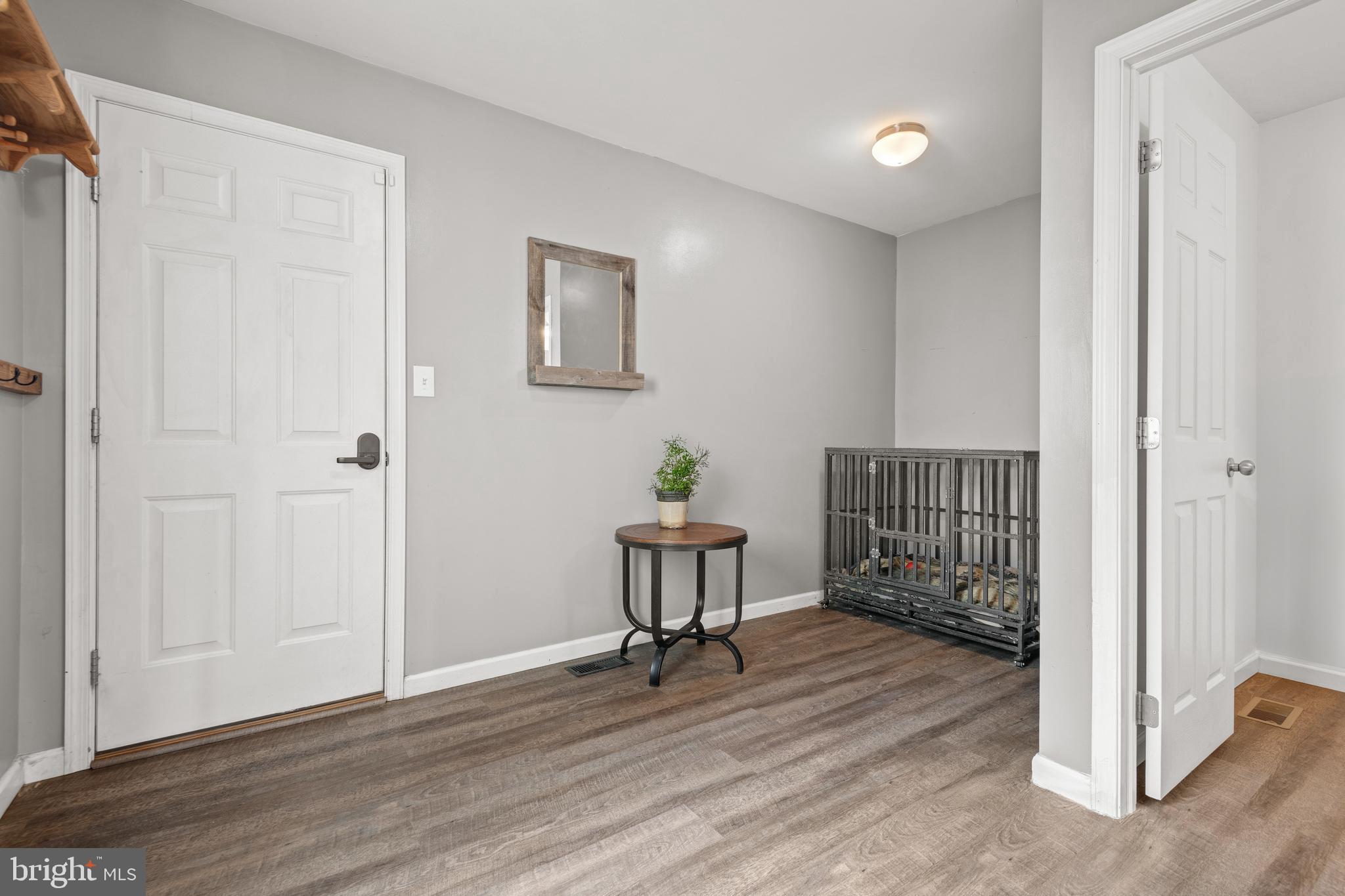 CASTLETON - Residential