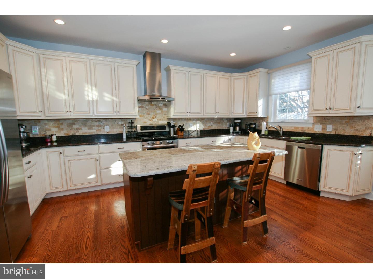 ARDMORE PARK - Residential