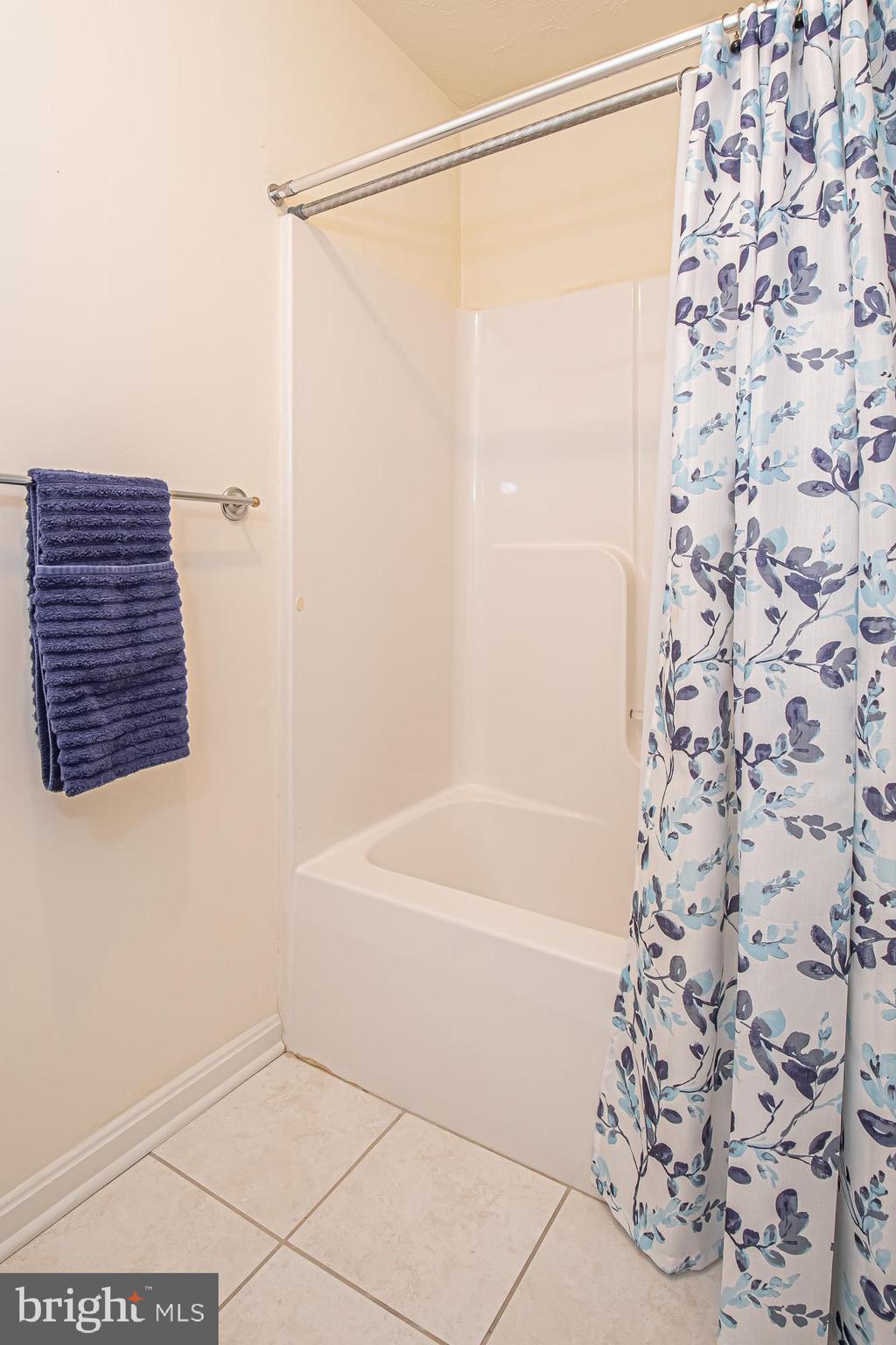 RED FOX RUN - Residential