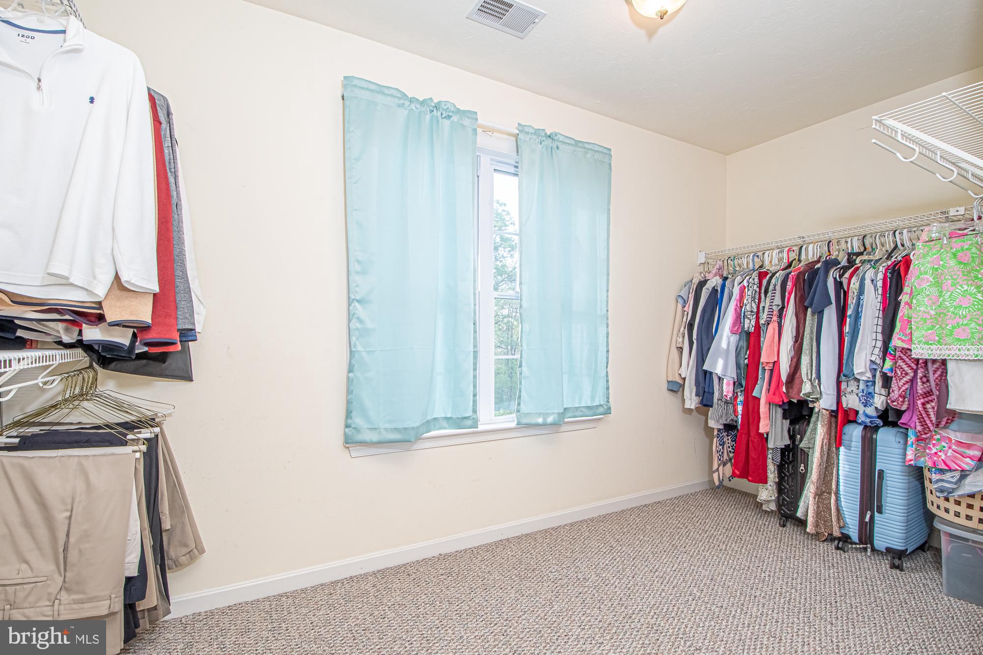 RED FOX RUN - Residential