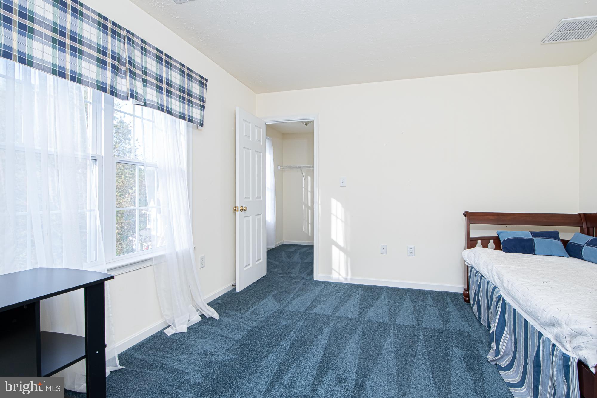 RED FOX RUN - Residential