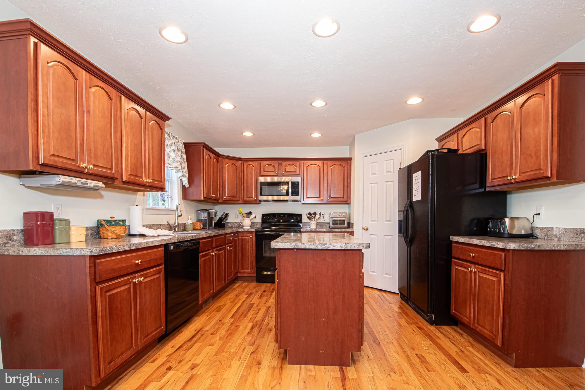 RED FOX RUN - Residential