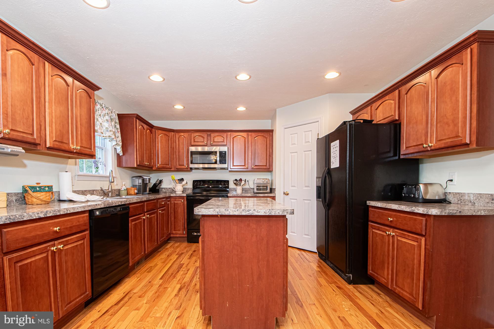 RED FOX RUN - Residential